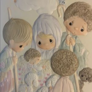 VNTG Precious Moments Oh Come Let Us Adore Him ‘81